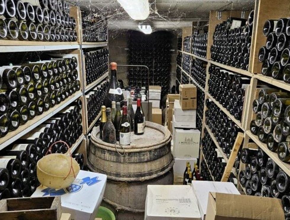 une partie d une des caves ou ont ete retrouvees des milliers de bouteilles de vin de bourgogne volees photo dr 1708541523 e1708763048759