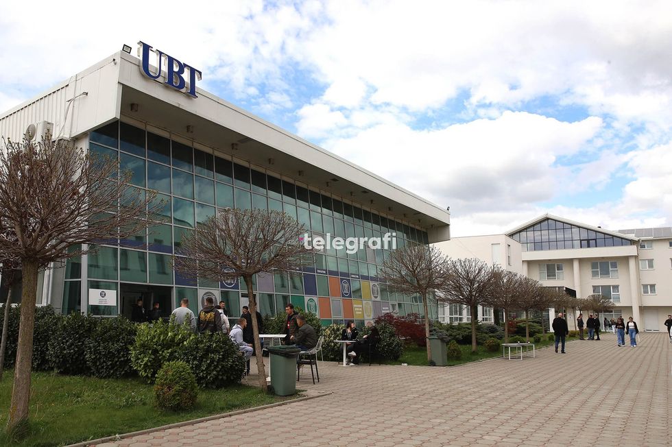 Universiteti UBT foto Ridvan Slivova 42