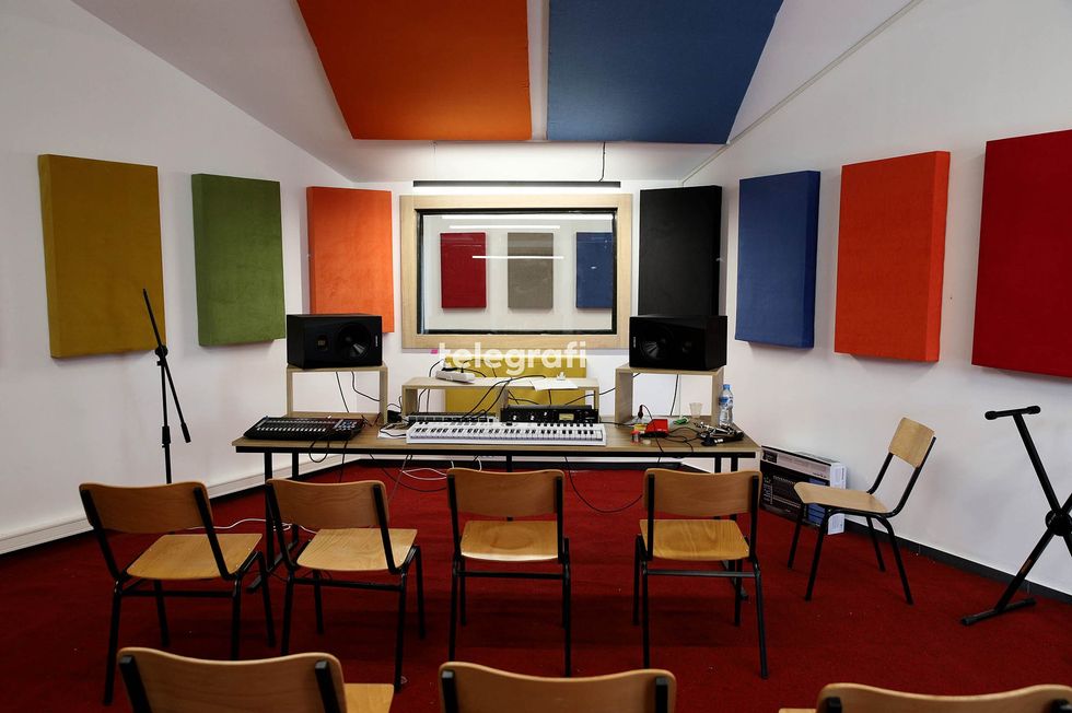 Universiteti UBT foto Ridvan Slivova 49