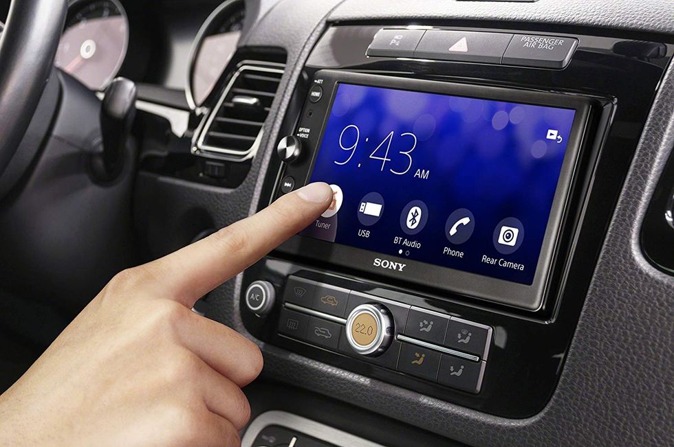 upgrading your car top 5 android auto apple carplay multimedia systems 134922 1