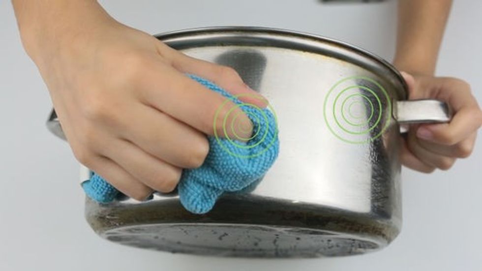 use olive oil to clean 5 household items