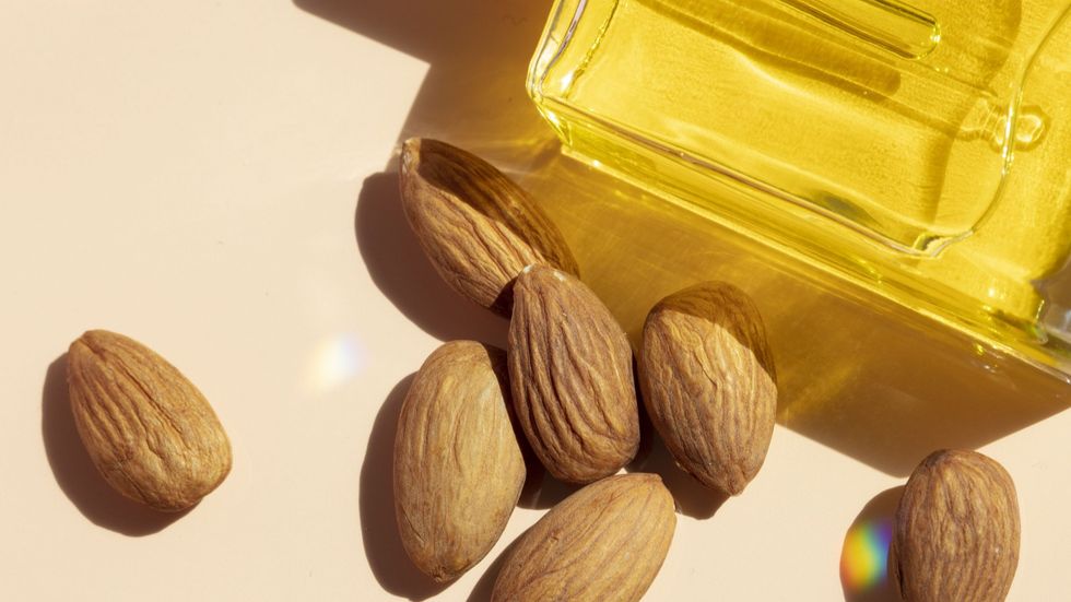 USED Almond Oil for Skin 3795 hires 164da0e34ff6495995ffbd905bd5672b scaled