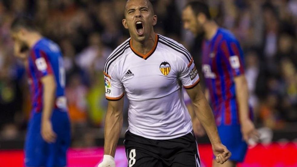 Valencia, Spain. 08 Sofiane Feghouli of Valencia CF during La Liga match between Valencia CF and Levante UD at Mestalla stadium on April 13, 2015 in Valencia, Spain. (Photo by Jose Miguel Fernandez de Velasco / Cordon Press) PUBLICATIONxINxGERxSUIxAUTxHUNxONLY Valencia Spain 08 Sofiane Feghouli of Valencia CF during La League Match between Valencia CF and Levante UD AT Mestalla Stage ON April 13 2015 in Valencia Spain Photo by Jose Miguel Fernandez de Velasco Cordon Press PUBLICATIONxINxGERxSUIxAUTxHUNxONLY