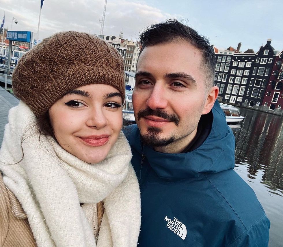 valzaa.zh 272857668 355133266434046 4132844729542963264 n