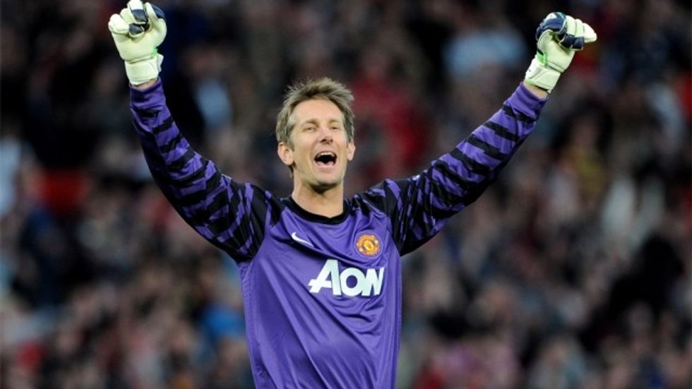 van der sar unitedi mund t euml b euml j euml at euml q euml b euml ri liverpooli hd