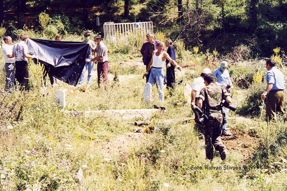 varret masive ne Gallap foto Ridvan Slivova