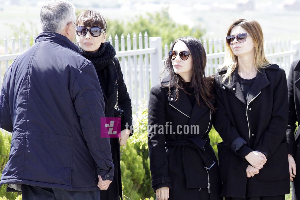 Varrimi i Mona Ismaili foto Ridvan Slivova 16