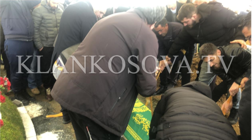 varrimi i shoferit te autobusit Decan