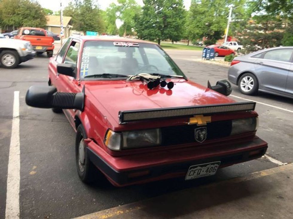 Vazhdon shëmtimi i veturave nga pronarët e tyre rastet me qesharake qe jane pare se fundmi foto 2