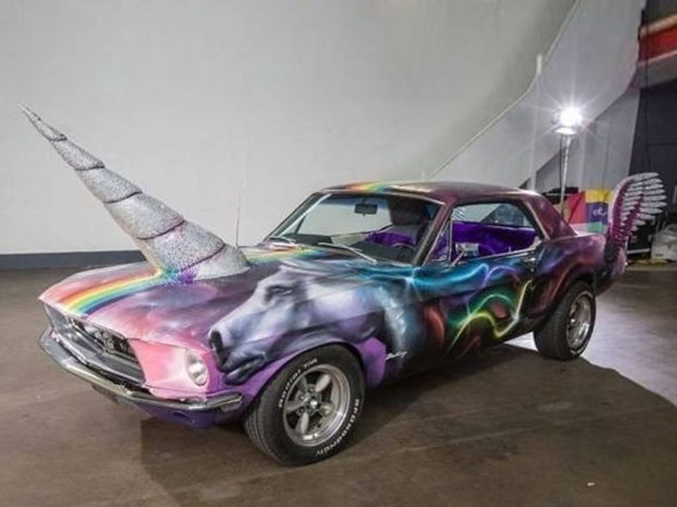 Vazhdon shëmtimi i veturave nga pronarët e tyre rastet me qesharake qe jane pare se fundmi foto 4