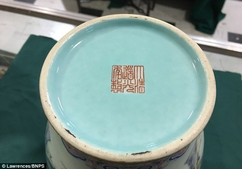 Vazot në vlerë të mbi 200 mijë eurove i mbajten pa arsye ne dollap per 30 vjet foto 4