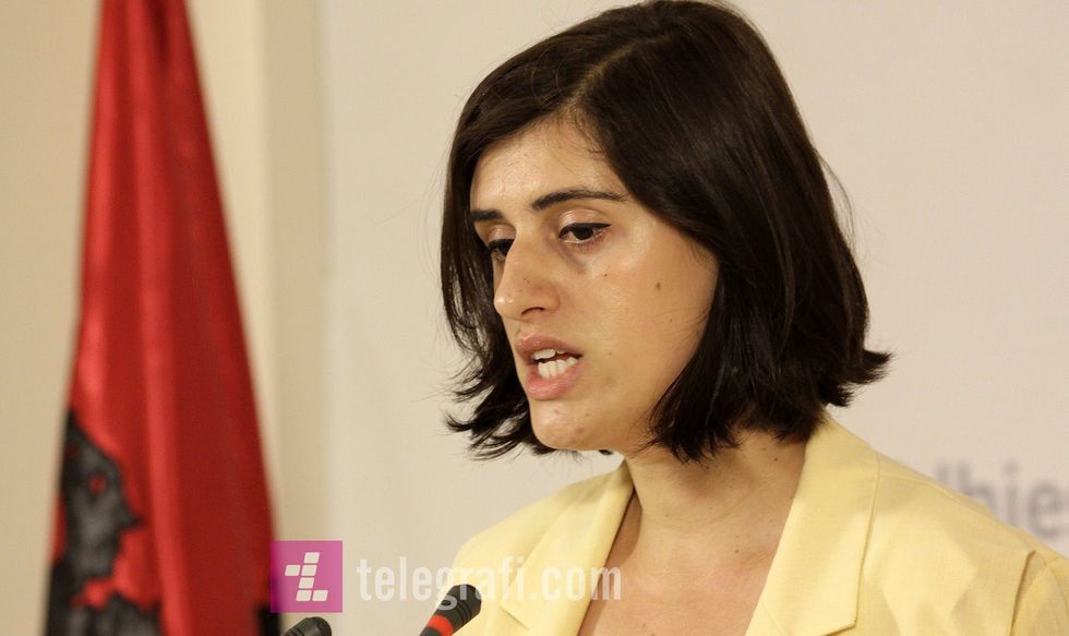 vetevendosje konference Saranda Bogujevci foto Ridvan Slivova 6 e1557997465348