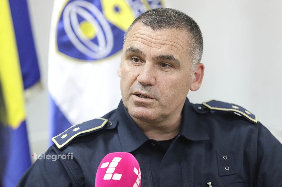 Veton Elshani stacioni policor ne Mitrovicen e Veriut foto Ridvan Slivova 5