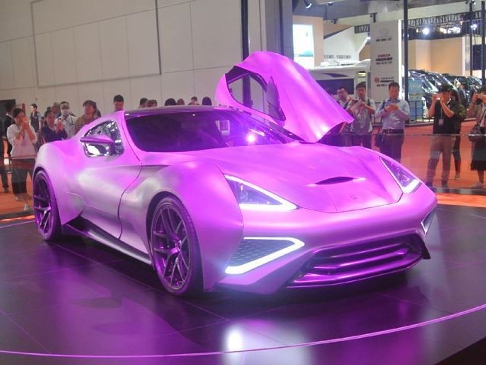 Vetura e punuar tërësisht nga titaniumi del ne shitje per dhjete milione dollare foto 2