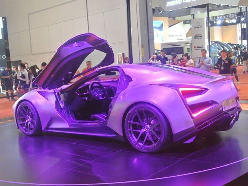 Vetura e punuar tërësisht nga titaniumi del ne shitje per dhjete milione dollare foto 7