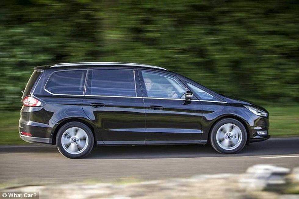 Veturat me shtatë ulëse të vlerësuara nga ekspertët me nga pesë yje foto 2