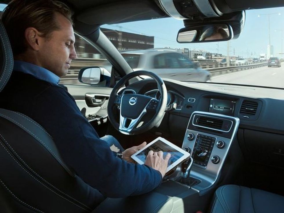 Veturat vetëvozitëse janë gati pritet miratimi i ligjit qe i lejon te qarkullojne foto 3