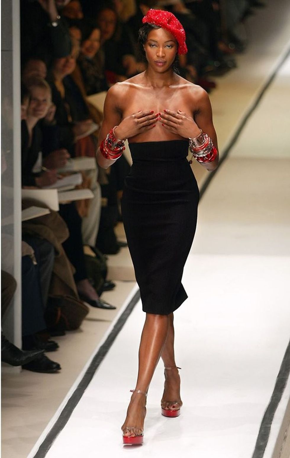 victoria secret angels naomi campbell