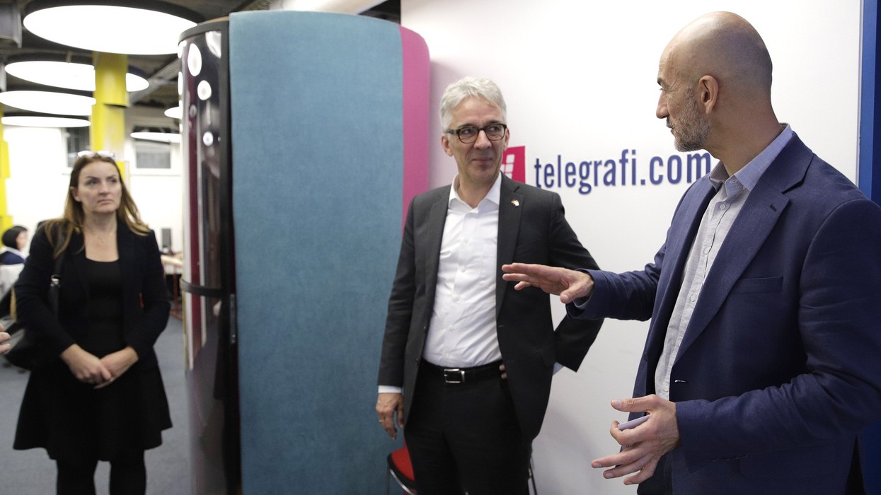 Ambasadori gjerman Rainer Rudolph viziton Telegrafin