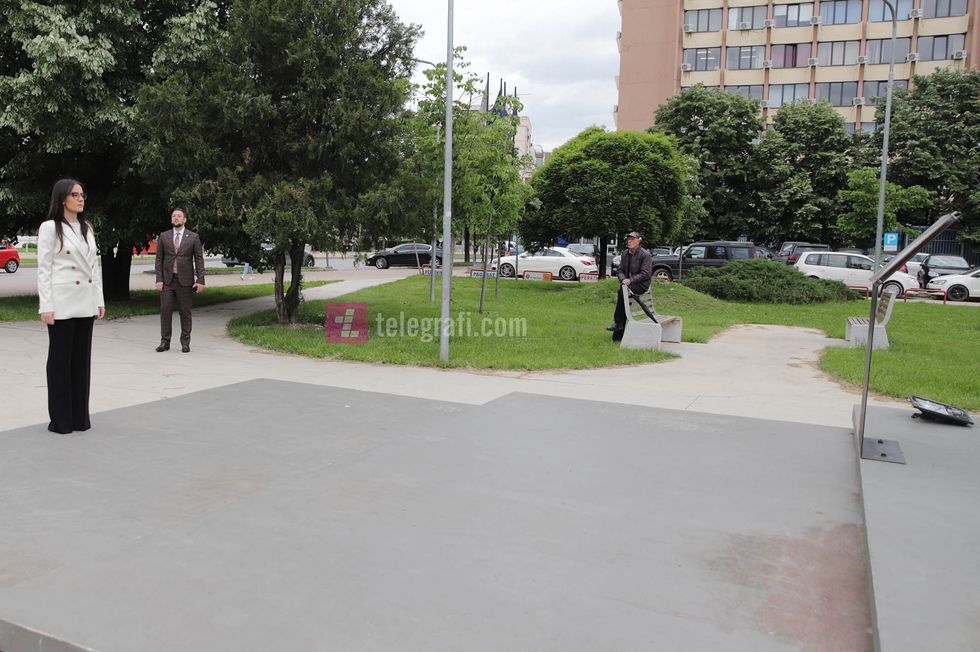 vizita e Meliza Haradinaj – Stublla te memoriali Heroinat foto Ridvan Slivova 1