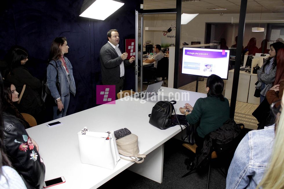 vizita e studenteve te UP se ne Telegraf foto Ridvan Slivova 3