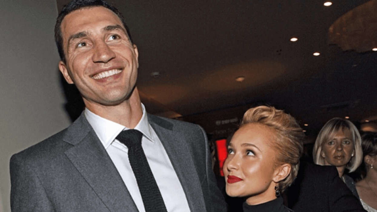 Hayden Panettiere ishte e fejuar me Vladimir Klitschkon, por për shkak të varësisë ia la atij kujdestarinë e vajzës Hayden Panettiere ishte e fejuar me Vladimir Klitschkon, por për shkak të varësisë ia la atij kujdestarinë e vajzës