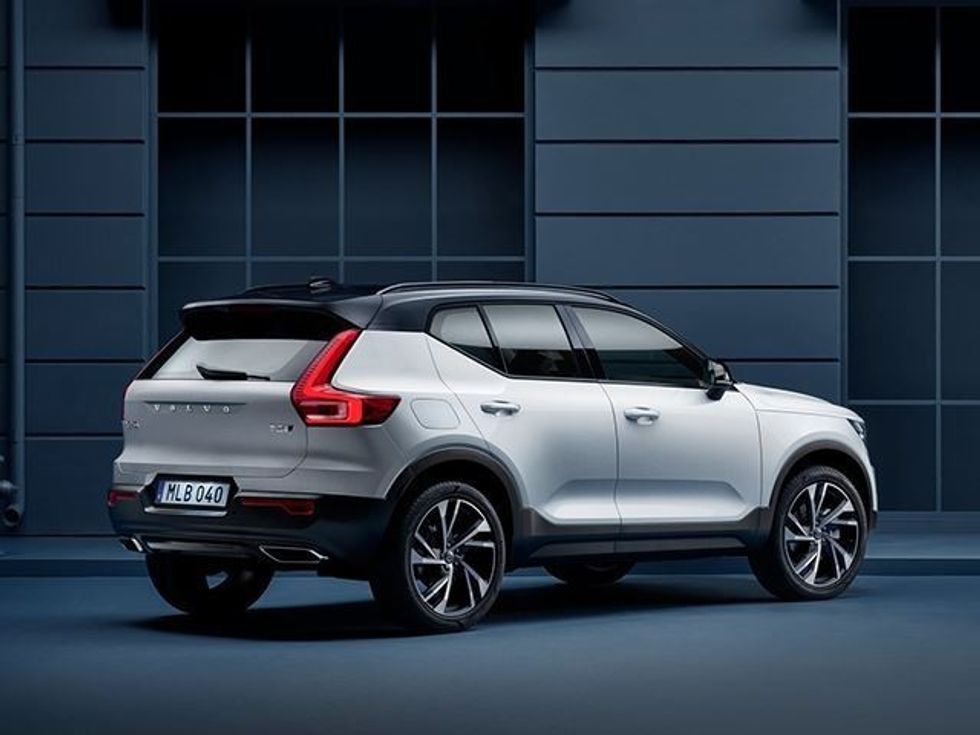 Volvo CX40 është rivali kryesor i Range Rover Evoque dhe Jaguar E Peace foto 3