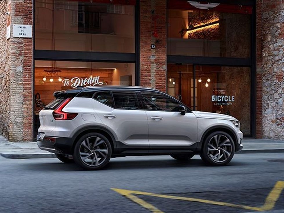 Volvo CX40 është rivali kryesor i Range Rover Evoque dhe Jaguar E Peace foto 5