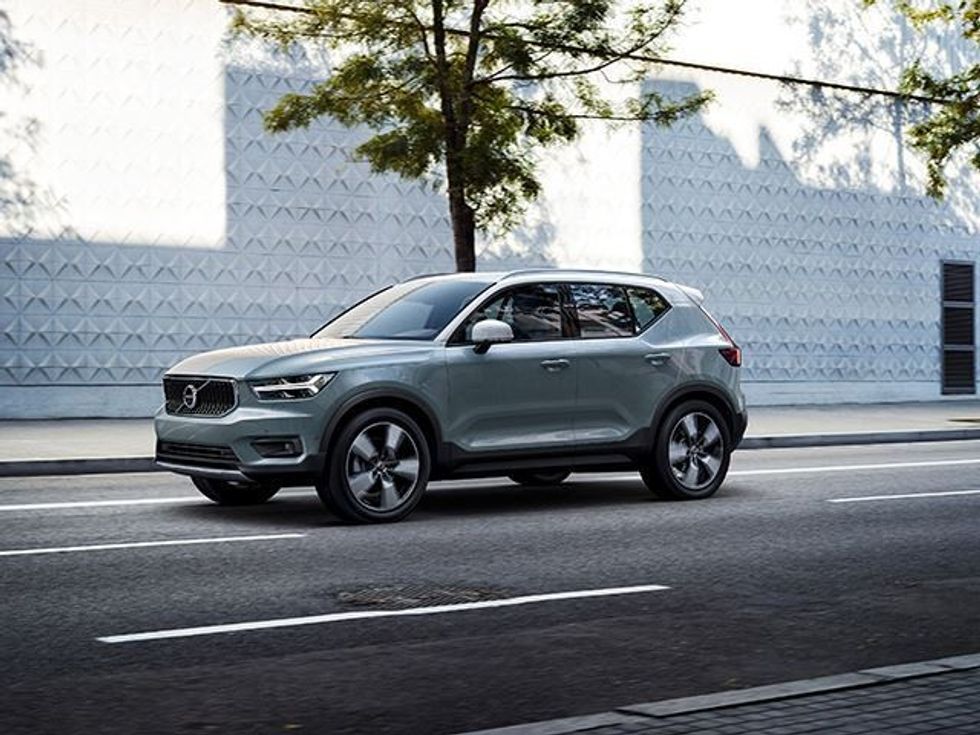 Volvo CX40 është rivali kryesor i Range Rover Evoque dhe Jaguar E Peace foto 6