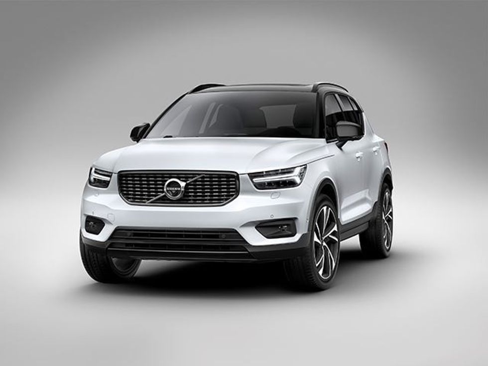Volvo CX40 është rivali kryesor i Range Rover Evoque dhe Jaguar E Peace foto 9