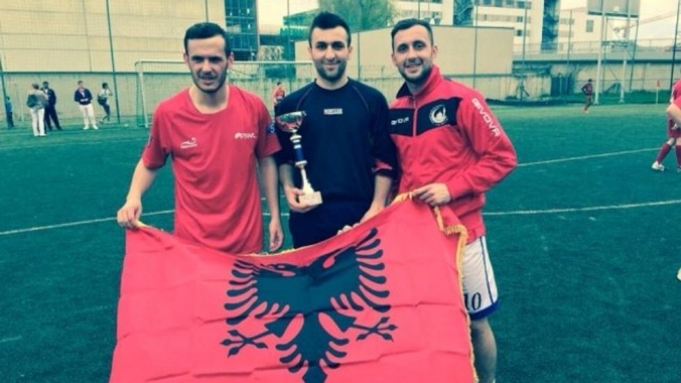 votoni p euml r kosovarin besnik shehu n euml gar euml n p euml r m euml t euml mirin n euml austri hd