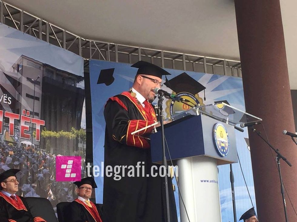 Vullnet Ahmeti llogo