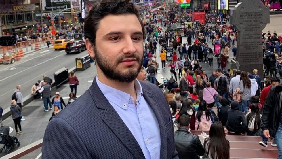 vvvvv e1572546525709 1