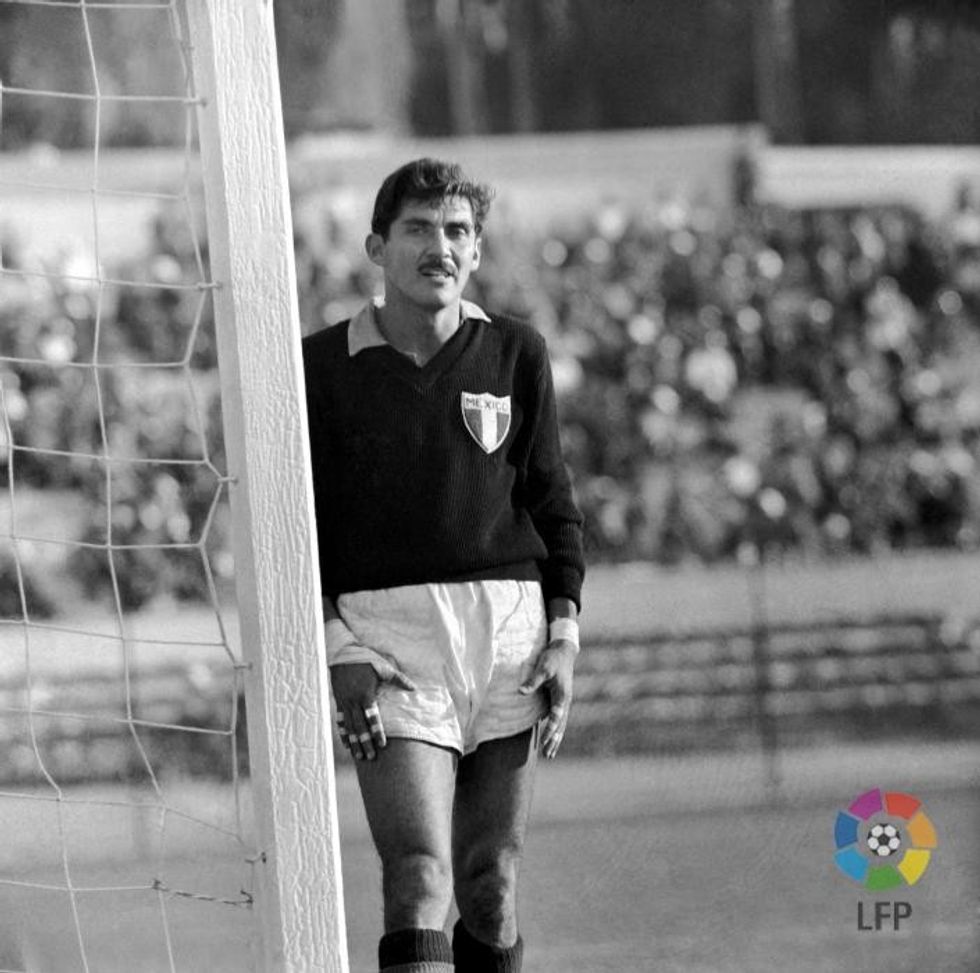 w 21211531cp 02 02 06 p294