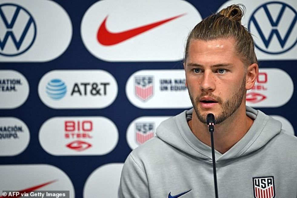 Walker Zimmerman tha se ekipi është 'mbështetës i madh' i të drejtave të grave gjatë seancës