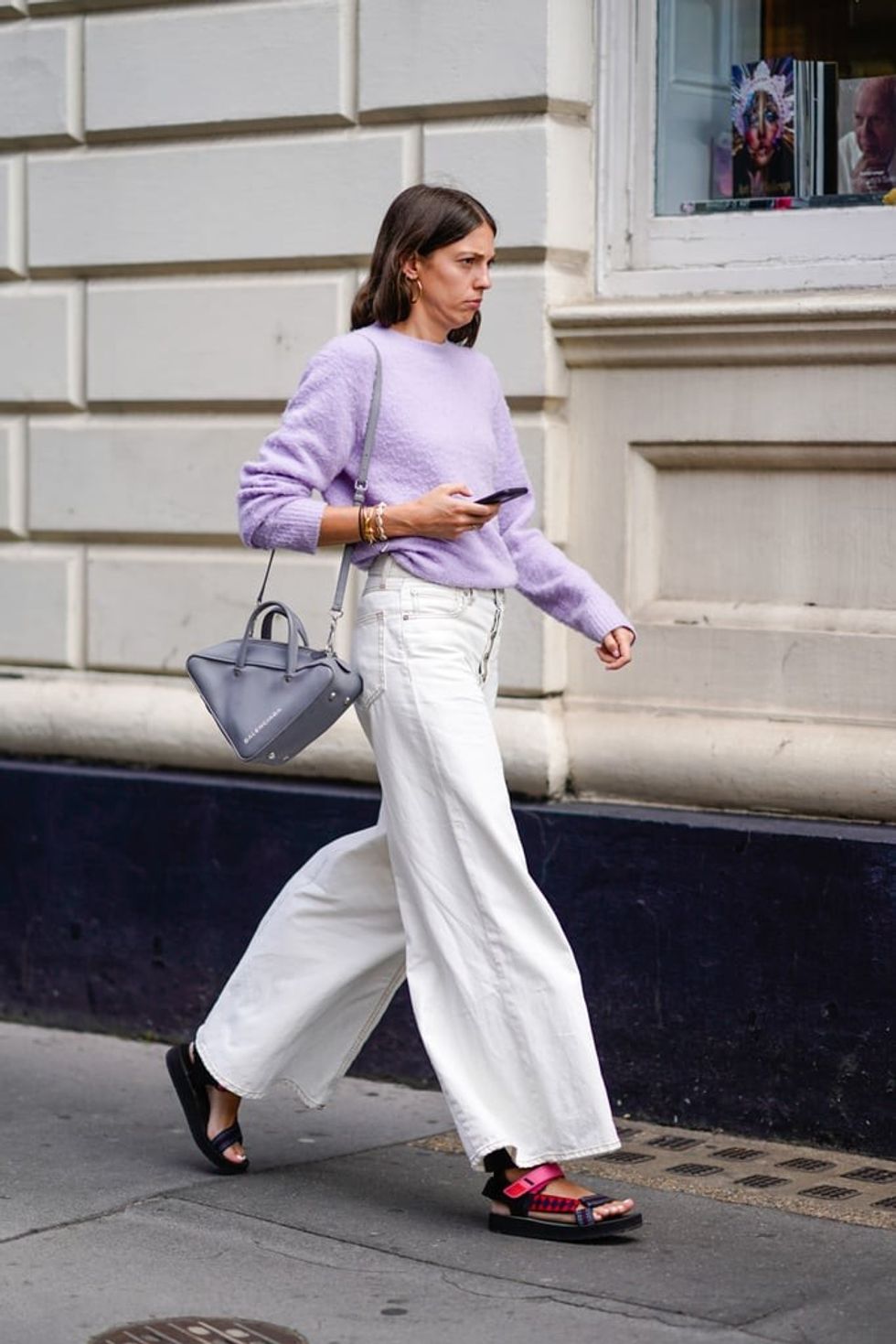 Wear Baggy White Denim Sweater Color Moment