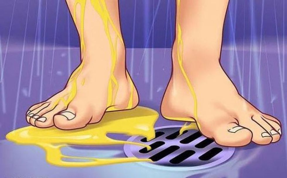 why should pee in the shower picture 3 6Z1EA3NLv