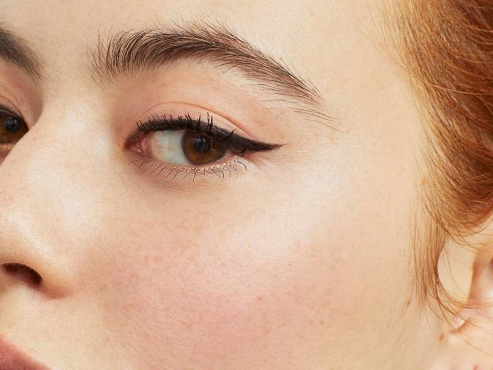 Winged eyeliner tools Hero mudc 080320