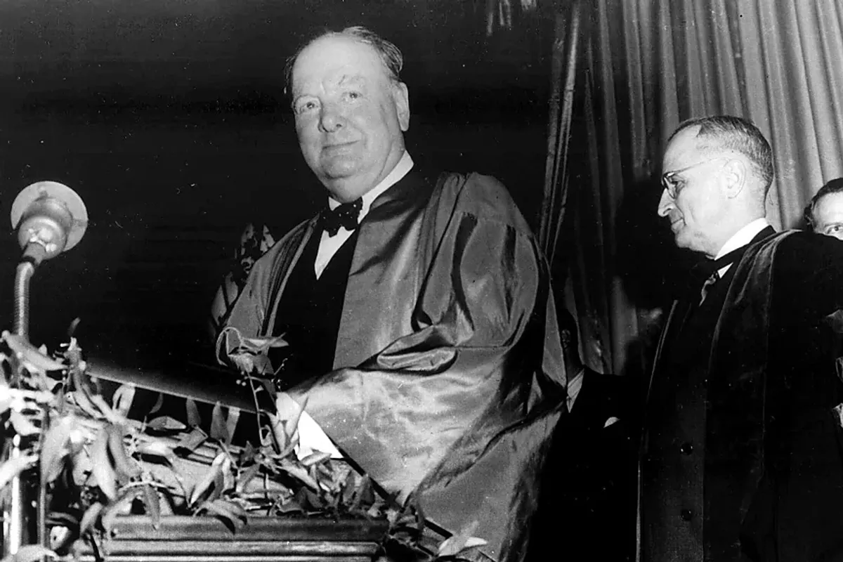 Fjalimi i “Perdes së Hekurt” i Winston Churchillit, që nisi Luftën e Ftohtë 80 vjet më parë Fjalimi i “Perdes së Hekurt” i Winston Churchillit, që nisi Luftën e Ftohtë 80 vjet më parë