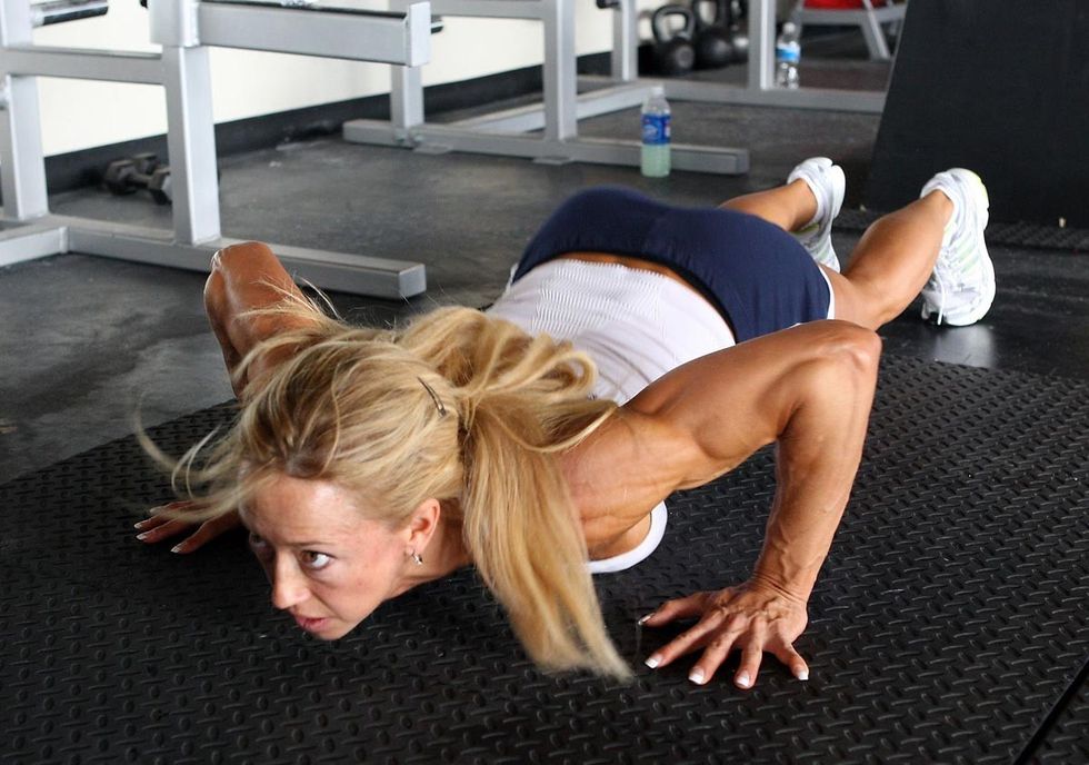Woman-100-Pushups-Program-4