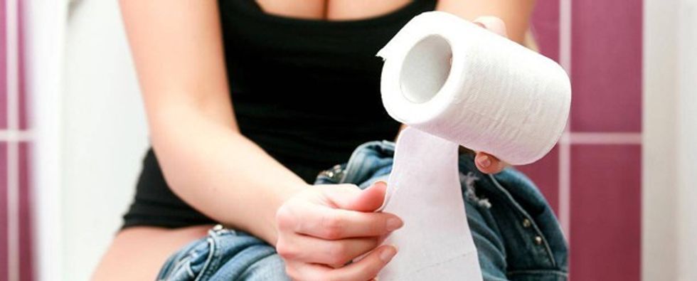 woman toilet paper 1