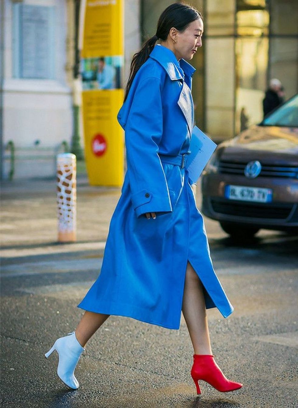 women workout gym weightlifting exercise 64 1