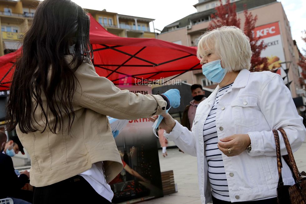 Wurth Kosova ndan maska qytetareve pandemia covid19 foto Ridvan Slivova 6
