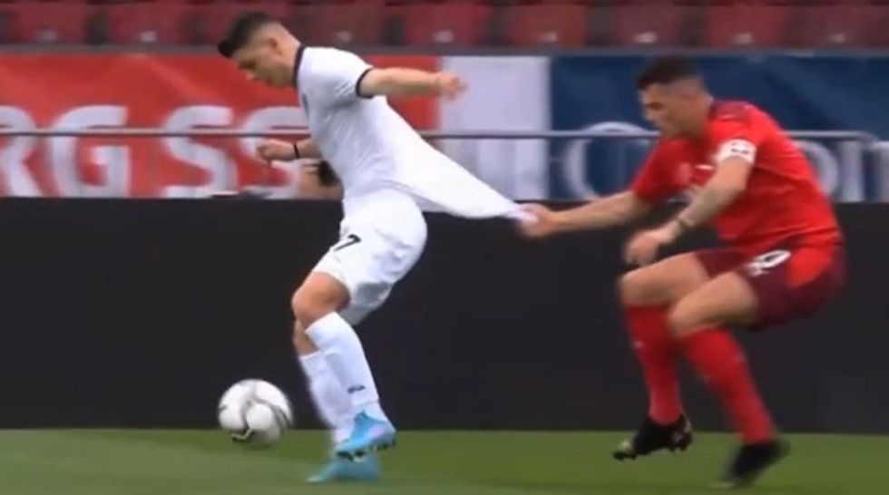 xhaka3