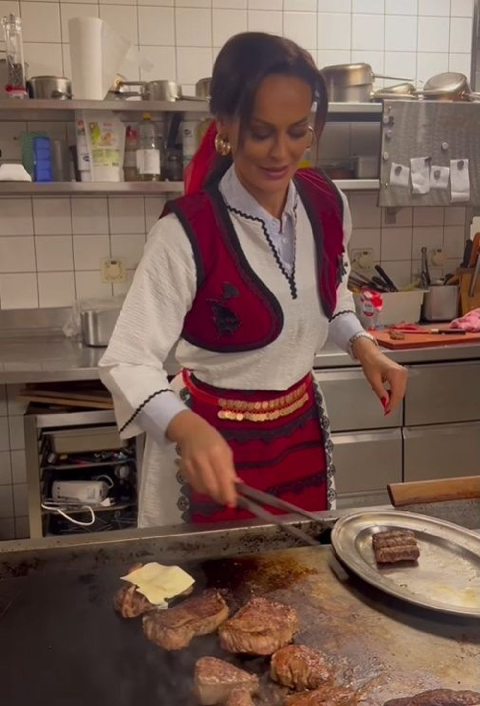 xhuli2 e1707328291262