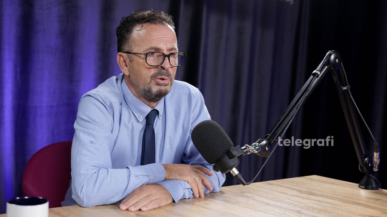 Si ta kuptojmë dhimbjen e barkut nëse vjen nga mëlçia, pankreasi, lukthi, zorrët apo veshka? Sqaron kirurgu abdominal Ymer Durmishi Si ta kuptojmë dhimbjen e barkut nëse vjen nga mëlçia, pankreasi, lukthi, zorrët apo veshka? Sqaron kirurgu abdominal Ymer Durmishi