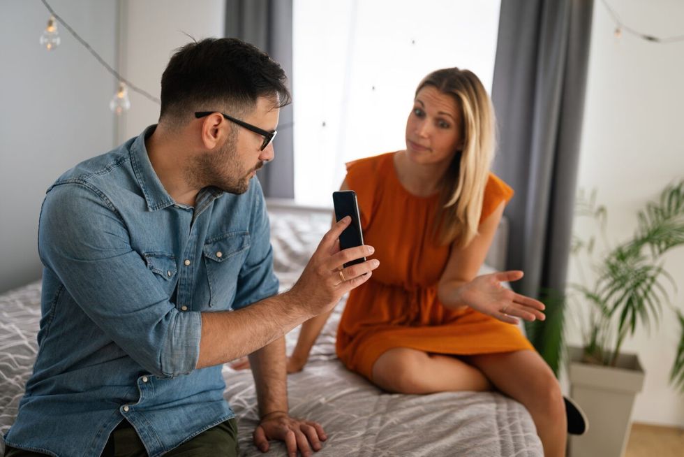 young couple with smartphon
