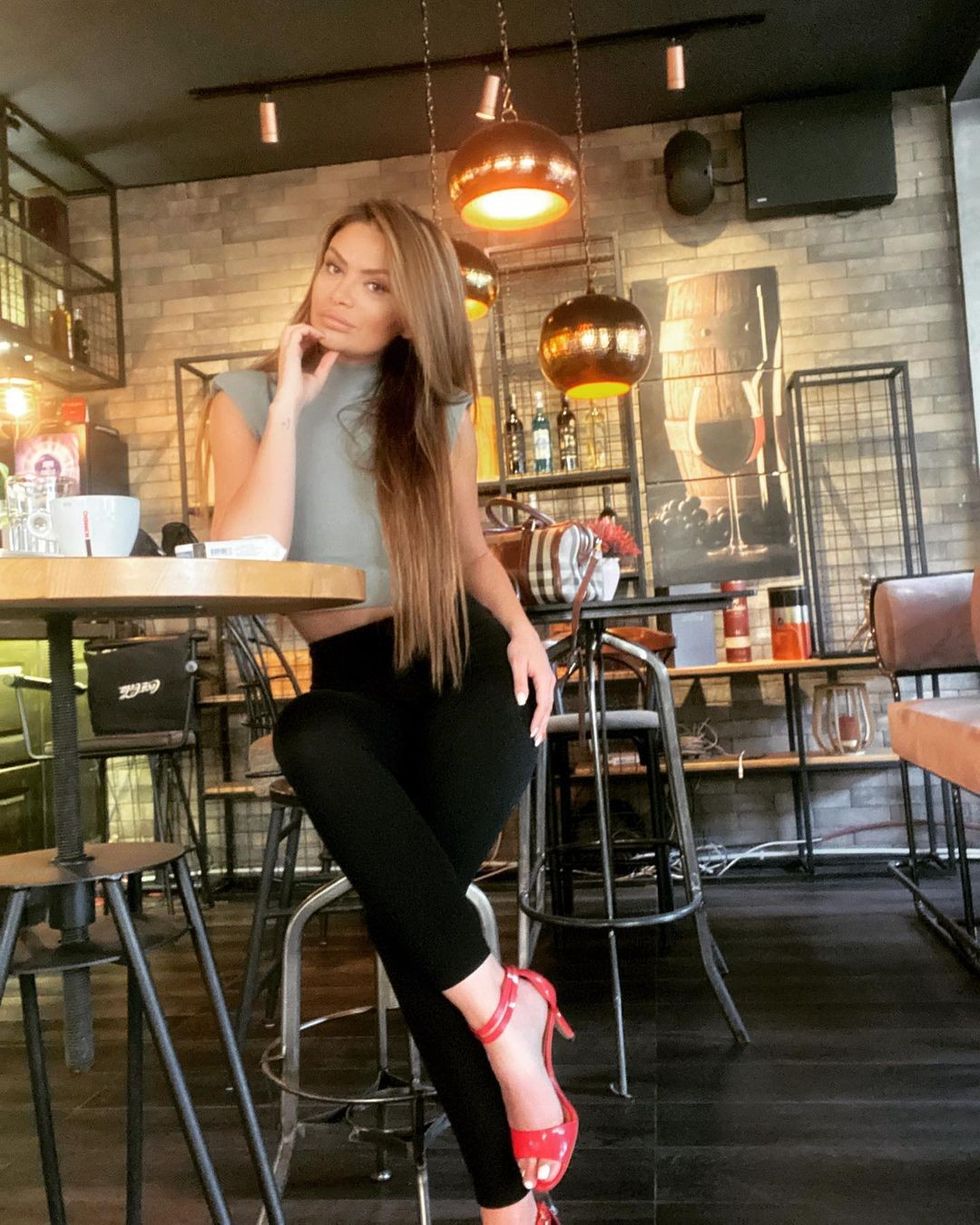 zanfina.ismaili 1198704973228261460560977401950191522989755n