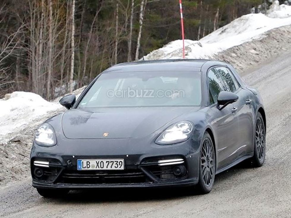 Zbulohet Porsche Panamera pak dite para lansimit zyrtar foto 2