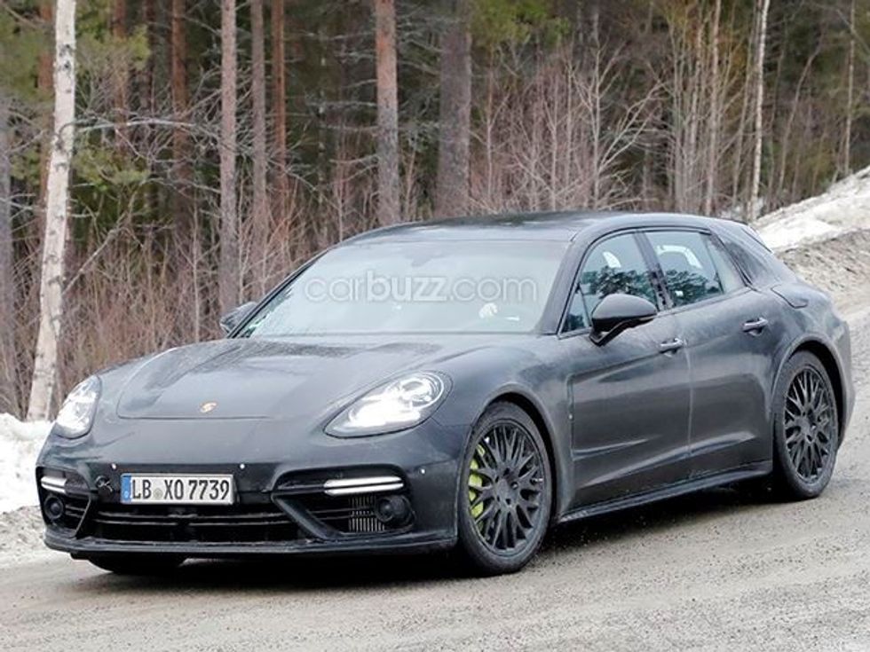 Zbulohet Porsche Panamera pak dite para lansimit zyrtar foto 3